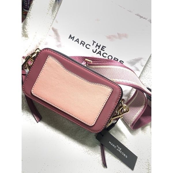 Marc Jacobs斜背相機包-9