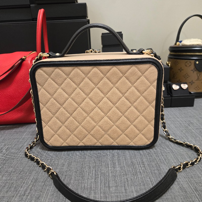 香奈兒 Chanel vanity 米黑色化妝箱 相機包 奶茶色 附鏡子-9