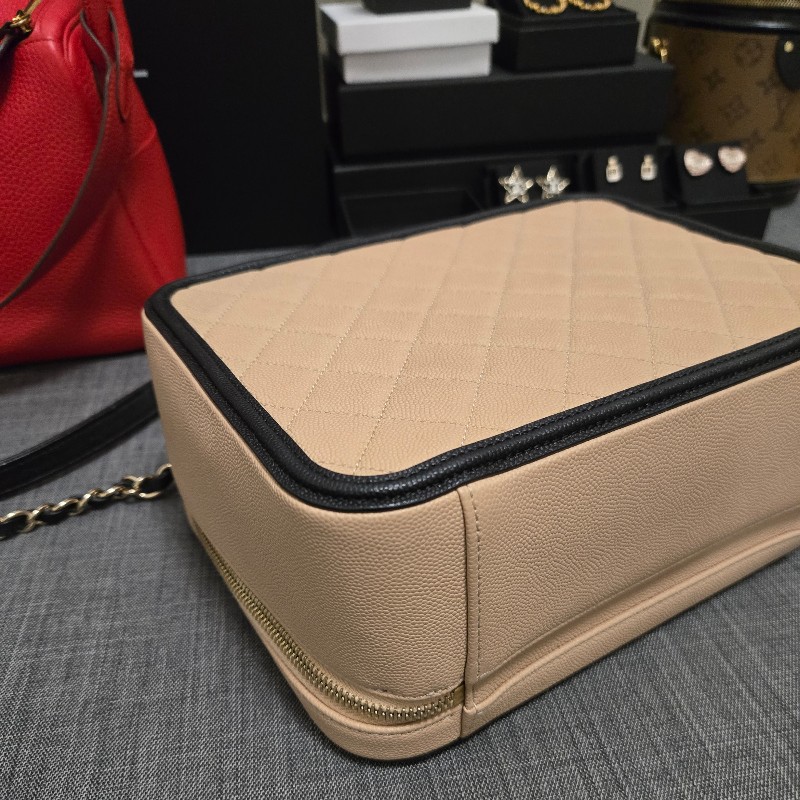 香奈兒 Chanel vanity 米黑色化妝箱 相機包 奶茶色 附鏡子-10