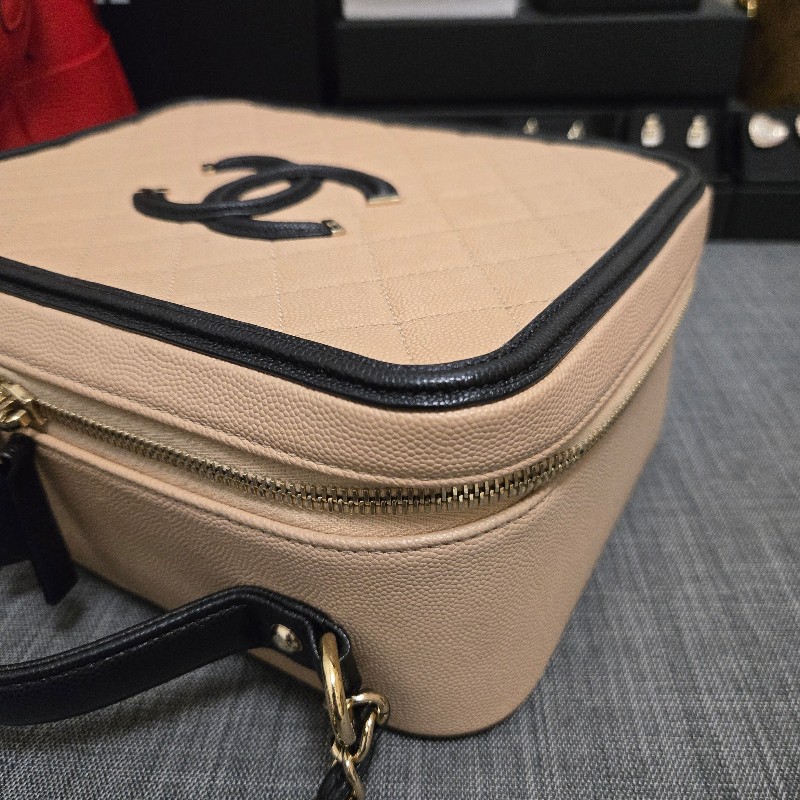 香奈兒 Chanel vanity 米黑色化妝箱 相機包 奶茶色 附鏡子-15
