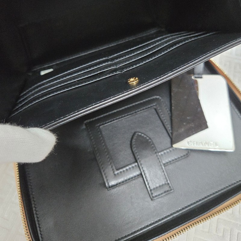 香奈兒 Chanel vanity 米黑色化妝箱 相機包 奶茶色 附鏡子-23