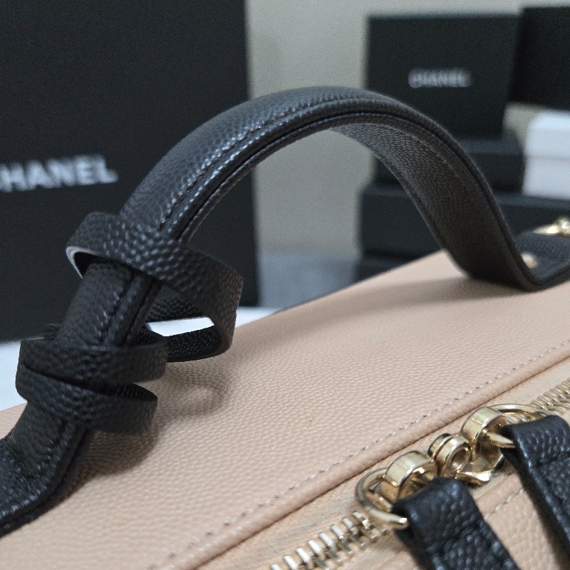 香奈兒 Chanel vanity 米黑色化妝箱 相機包 奶茶色 附鏡子-29