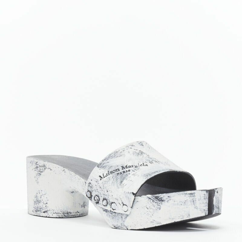 new MAISON MARGIELA Tabi white painted cone heel wooden clog sandals EU35-2