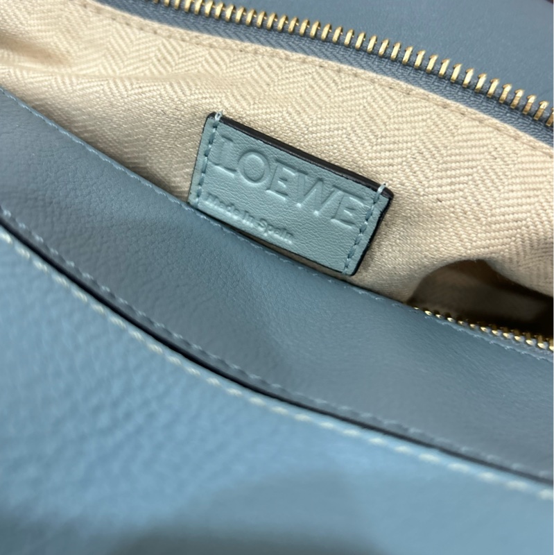 loewe puzzle 中號拼圖包 霧霾藍-7