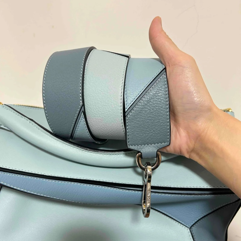 loewe puzzle 中號拼圖包 霧霾藍-2