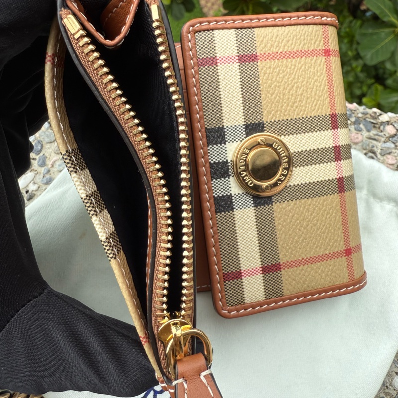 二手BURBERRY格紋PVC金屬釦折疊式三折短夾80944231-10