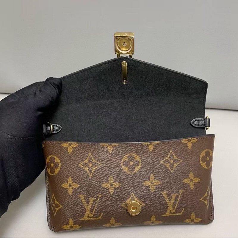 Louis Vuitton Padlock on Strap 晶片款！-7