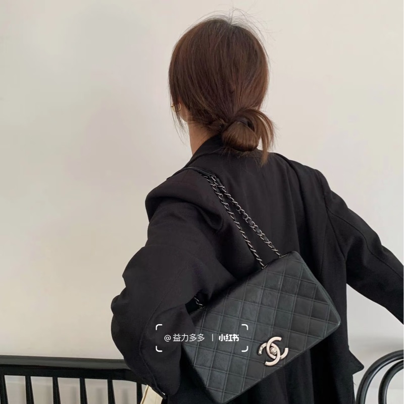 99新閒置✨ #18w入手 香奈兒黑銀Cf25全牛皮口蓋肩背包🉑斜挎-2