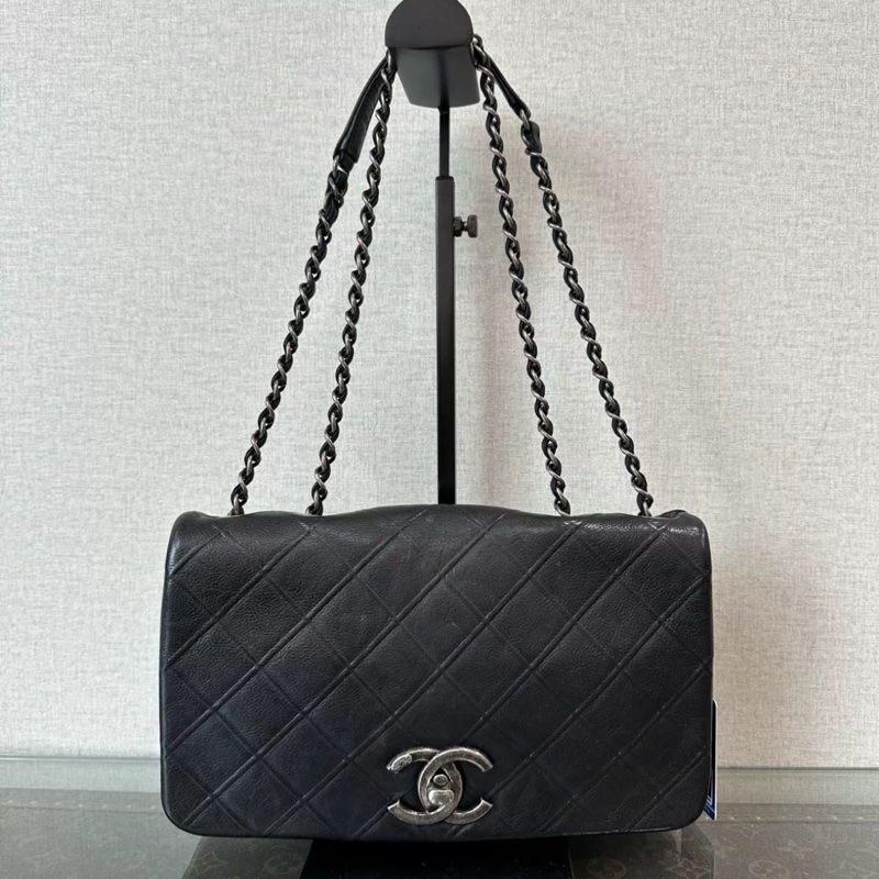 99新閒置✨ #18w入手 香奈兒黑銀Cf25全牛皮口蓋肩背包🉑斜挎-11