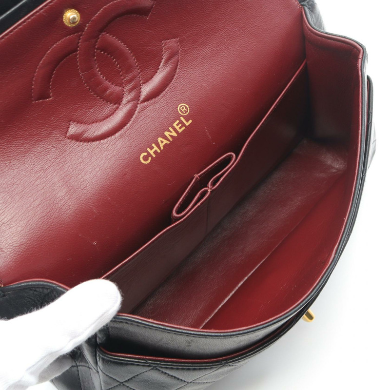 CHANEL Matelasse W 翻蓋鏈條單肩包 A01112 羔羊皮 黑色 二手-2
