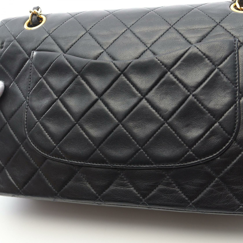 CHANEL Matelasse W 翻蓋鏈條單肩包 A01112 羔羊皮 黑色 二手-8