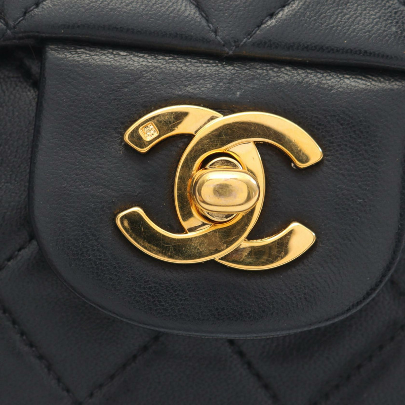 CHANEL Matelasse W 翻蓋鏈條單肩包 A01112 羔羊皮 黑色 二手-11