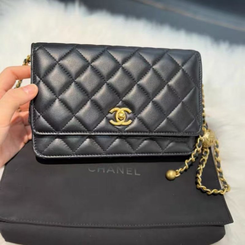 Chanel 發財woc 黑金金球 羊皮woc 全新 配件塵袋盒子購證-2