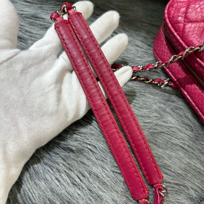 CHANEL 限量 櫻桃 紅 銀鍊 蛇皮 蟒蛇 手提包 肩背包 相機包 GST CAMERA-28