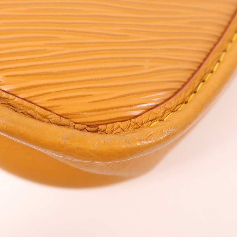 LOUIS VUITTON Epi Buci銀扣肩背袋-9