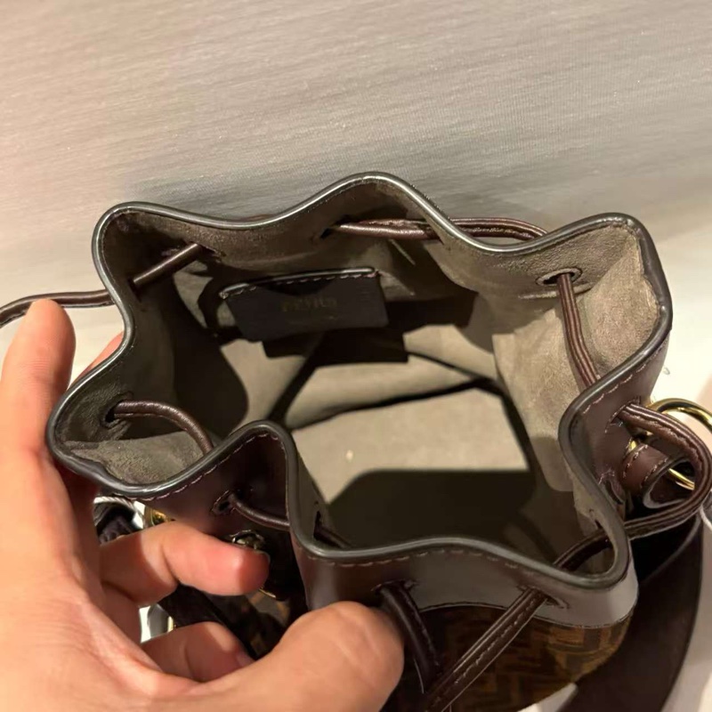 Fendi 經典小水桶包-14