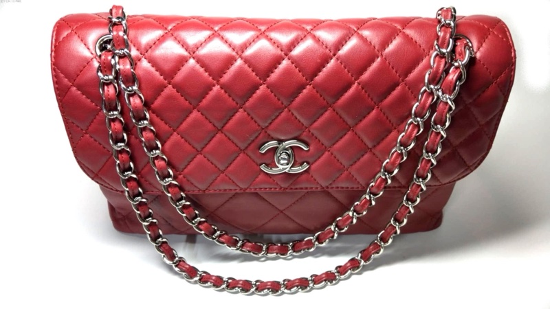 CHANEL 酒紅色皮穿鍊翻蓋包-9