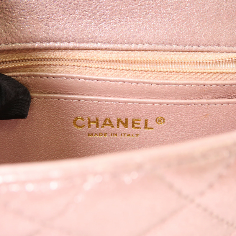 CHANEL 牛皮皮革Mini Classic 17金扣鏈帶肩背袋-6
