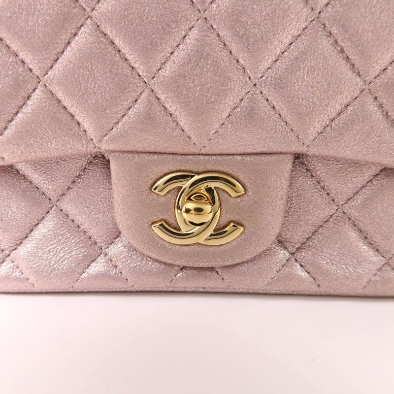 CHANEL 牛皮皮革Mini Classic 17金扣鏈帶肩背袋-9