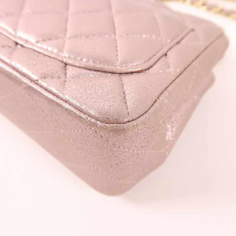 CHANEL 牛皮皮革Mini Classic 17金扣鏈帶肩背袋-12