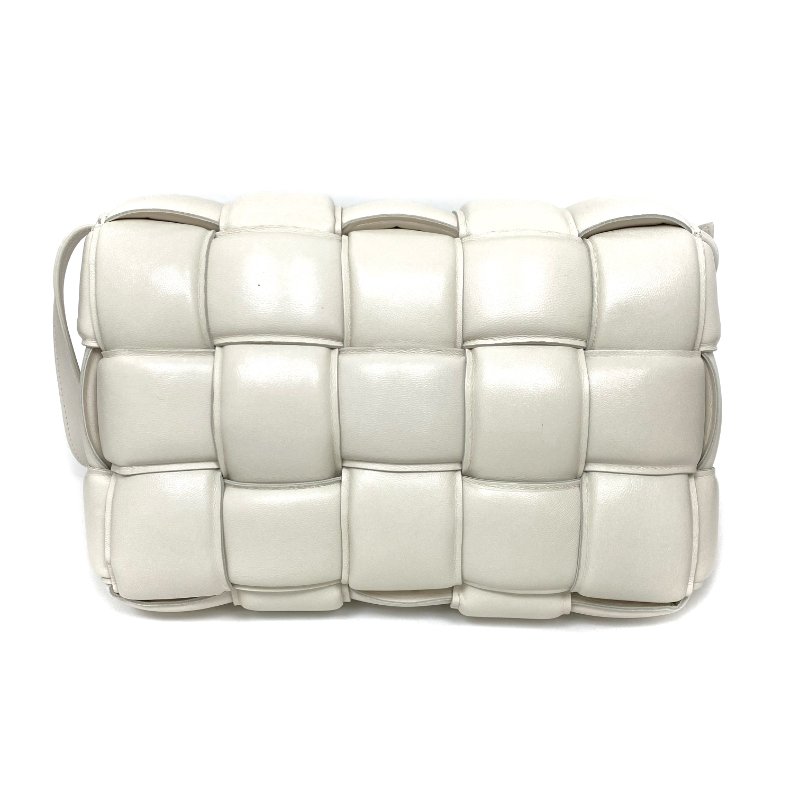 △ Bottega Veneta 寶緹嘉 Padded Casssette White Lambskin Shoulder Bag 白色小羊皮肩背袋 -257008933-2