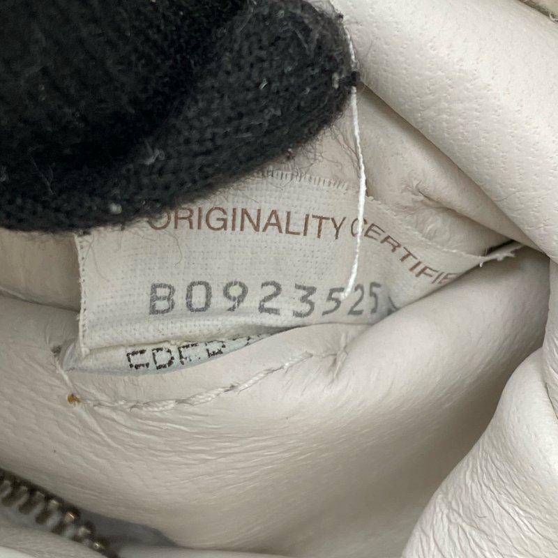 △ Bottega Veneta 寶緹嘉 Padded Casssette White Lambskin Shoulder Bag 白色小羊皮肩背袋 -257008933-20