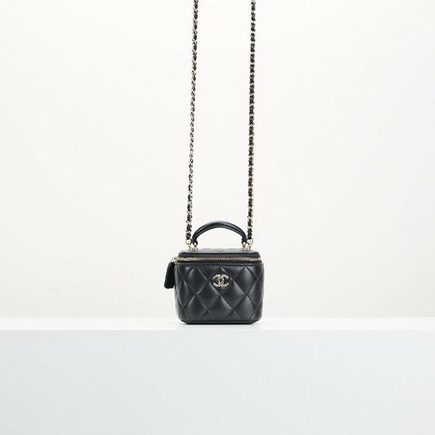 Chanel 手柄小盒子/黑金羊