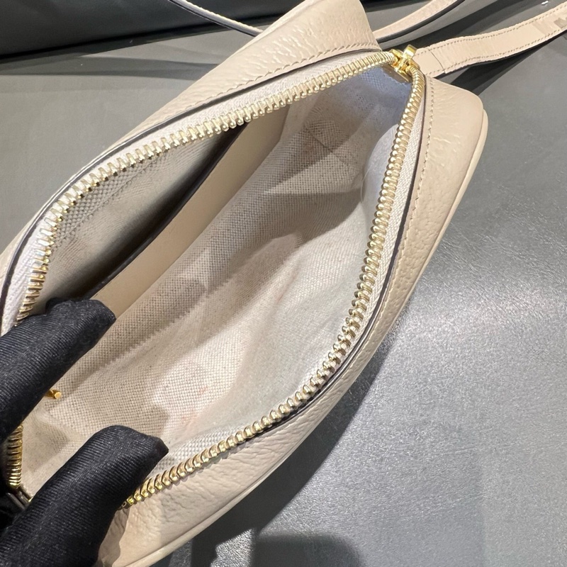 ✨全場最高CP值✨Gucci op米白色相機包-1