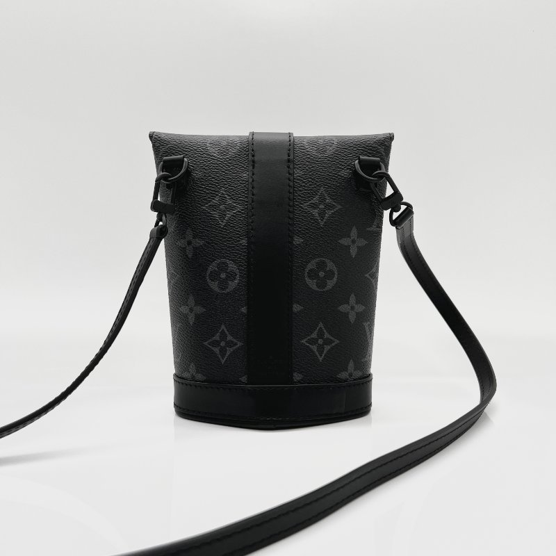 (極新♥️盒子塵袋在) Louis Vuitton Envelope Pouch 黑武士 斜背包-2
