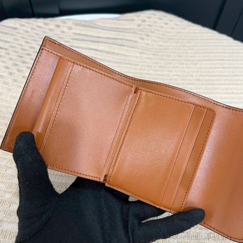 CELINE 焦糖金色凱旋門三折短夾-7