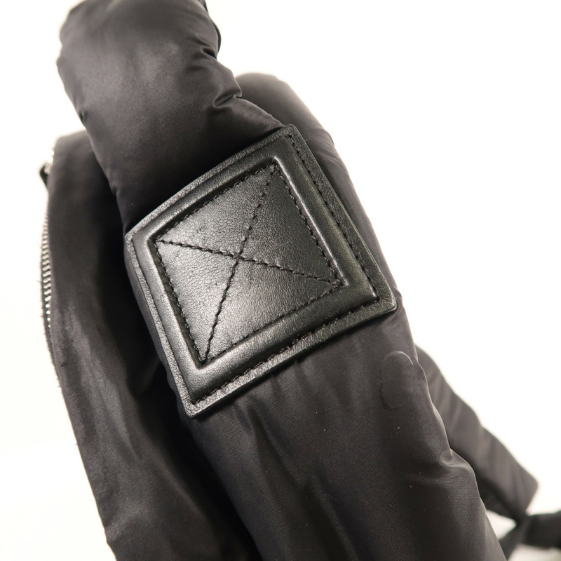 CHANEL 尼龍Rucksack銀扣背包-12