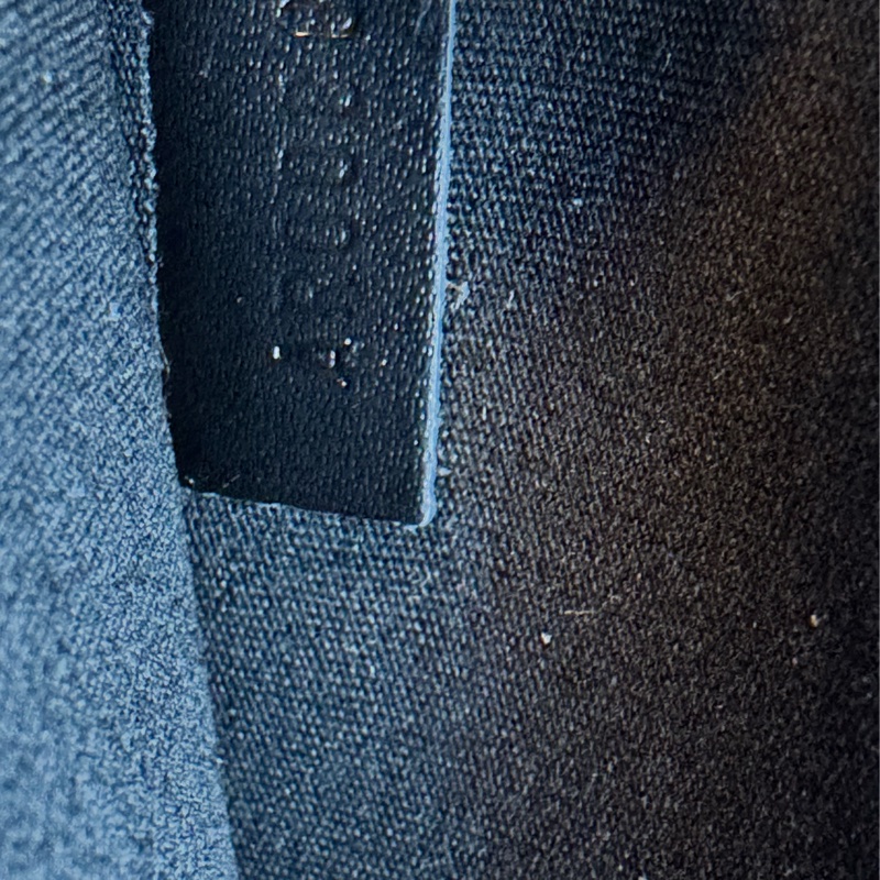 Louis Vuitton Epi Triangle-7