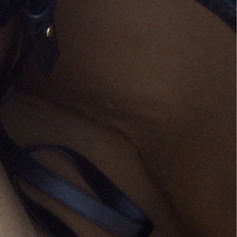 手拿斜背包