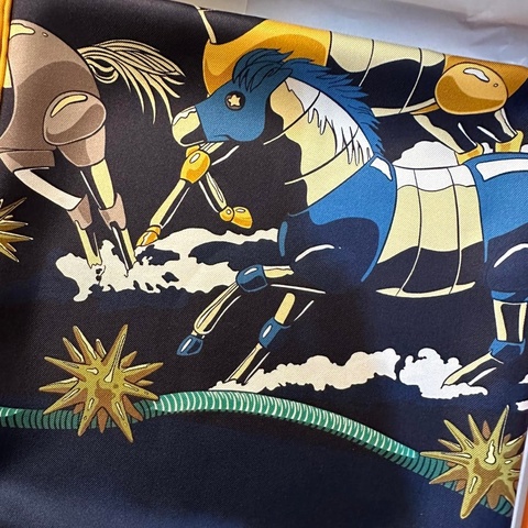Hermès 絲巾 Blue Noir, Mandarine and Rose Les Mustangs II Double Face Silk Scarf 90