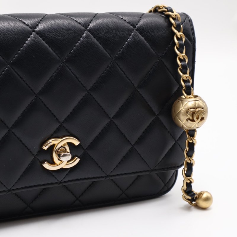 CHANEL 經典羊皮WOC - 金球黑金-9