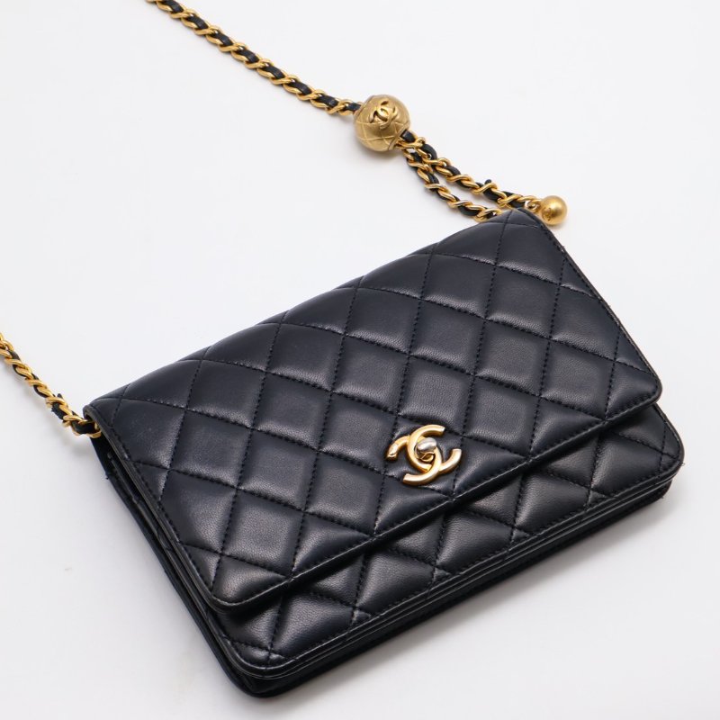 CHANEL 經典羊皮WOC - 金球黑金-10