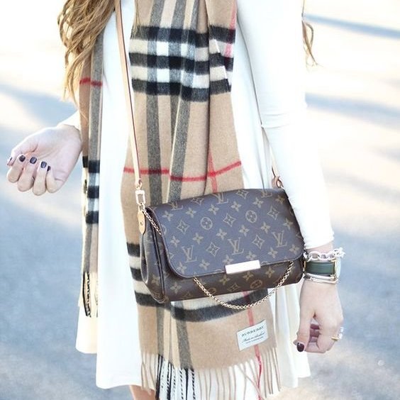 LV 經典老花M40718 🎀現品實拍 🎀 Favorite MM 經典花紋鍊條肩背包 斜背包~二手-7