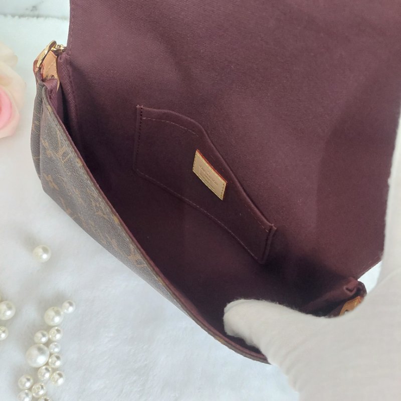 LV 經典老花M40718 🎀現品實拍 🎀 Favorite MM 經典花紋鍊條肩背包 斜背包~二手-44