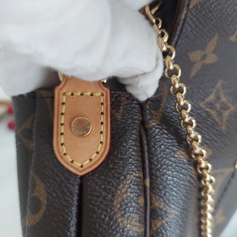 LV 經典老花M40718 🎀現品實拍 🎀 Favorite MM 經典花紋鍊條肩背包 斜背包~二手-55