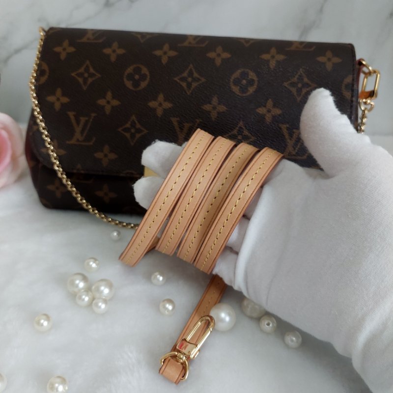 LV 經典老花M40718 🎀現品實拍 🎀 Favorite MM 經典花紋鍊條肩背包 斜背包~二手-59