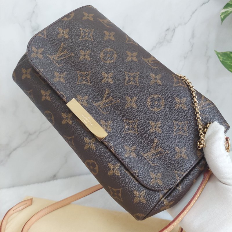 LV 經典老花M40718 🎀現品實拍 🎀 Favorite MM 經典花紋鍊條肩背包 斜背包~二手-79