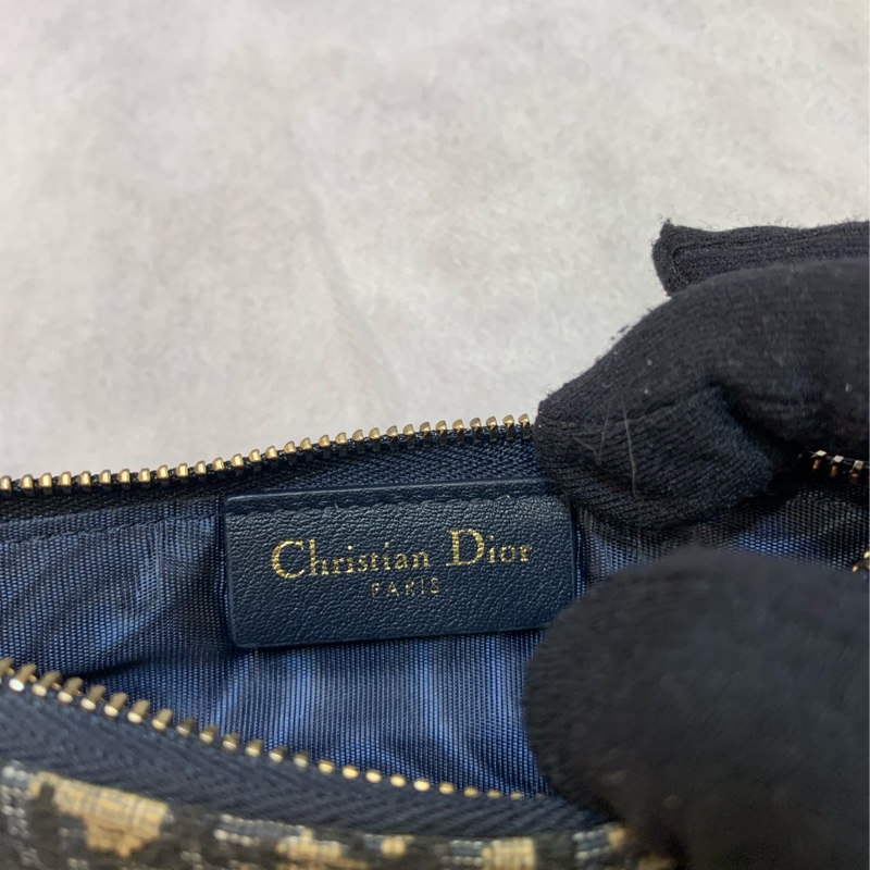 Dior Pouch-9