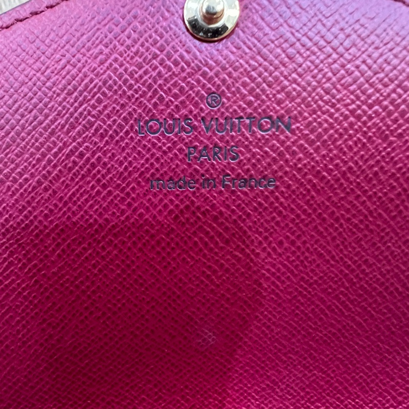 LV老花拼紫紅色內裡Sarah16卡長夾-6