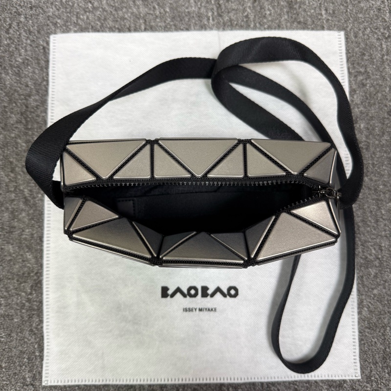 （優惠）三宅一生 Issey Miyake Bao Bao 邱比特 銀灰色 二手閒置-6