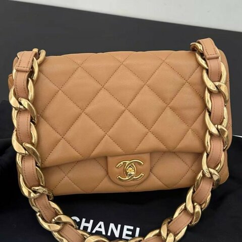 Chanel 23p焦糖色 金扣粗鏈條CF肩背包 底長26cm 99新配件塵袋
