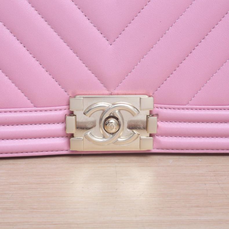 CHANEL(香奈兒) Leboy 中號 25cm 粉紅色  晶片開 金扣 V紋-5