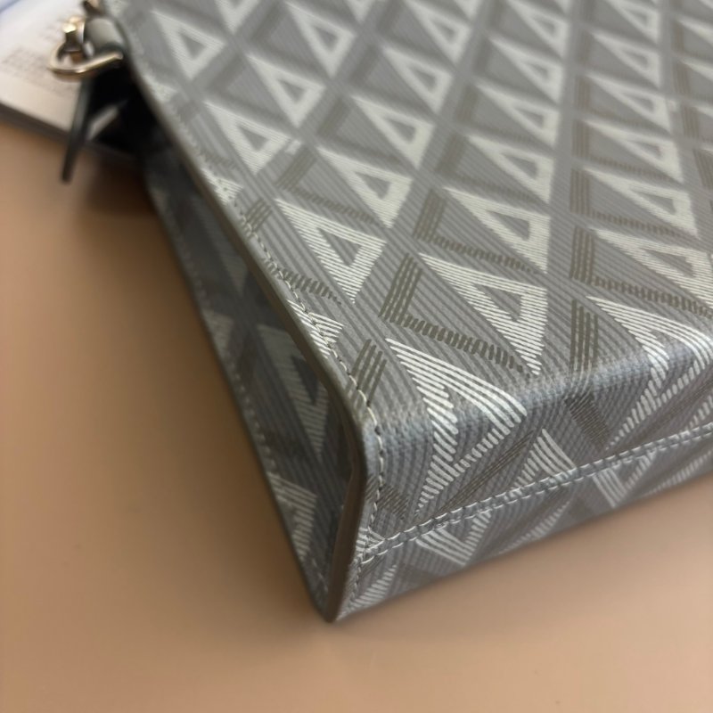 ::Christian Dior:: A5灰色CD Diamond帆布銀色LOGO手拿包-9