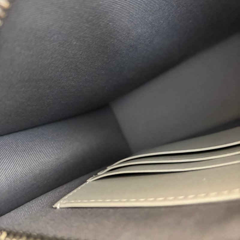 ::Christian Dior:: A5灰色CD Diamond帆布銀色LOGO手拿包-40