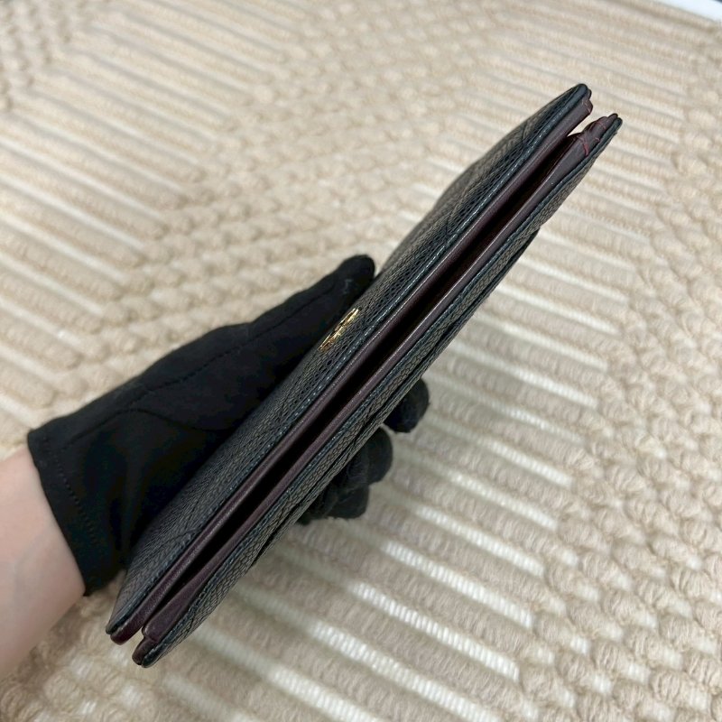 CHANEL 黑金菱格紋荔枝皮對開長夾-3