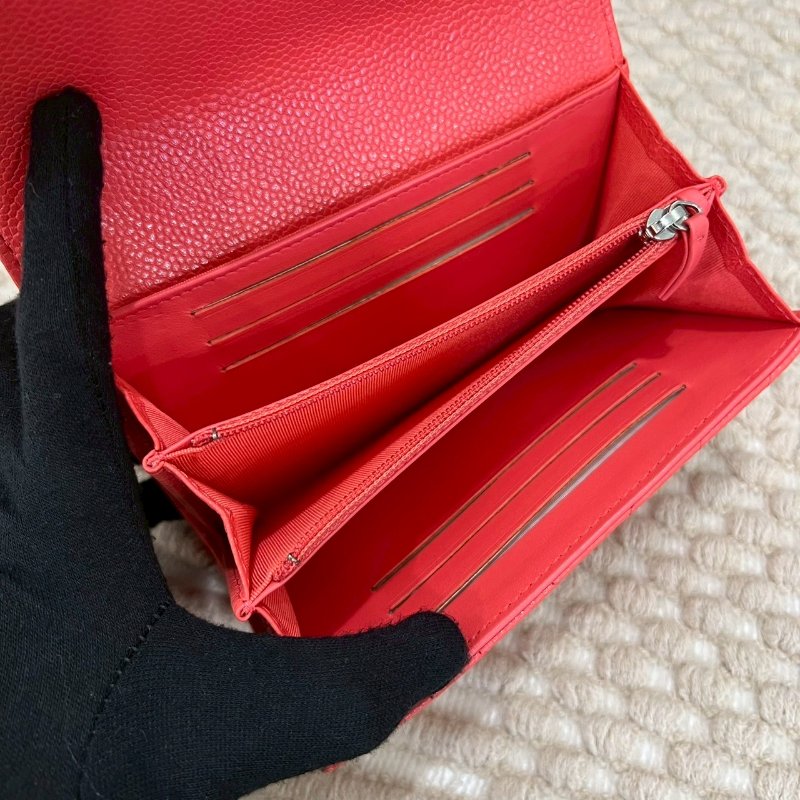 CHANEL CF珊瑚粉銀扣山型紋荔枝皮中夾-5